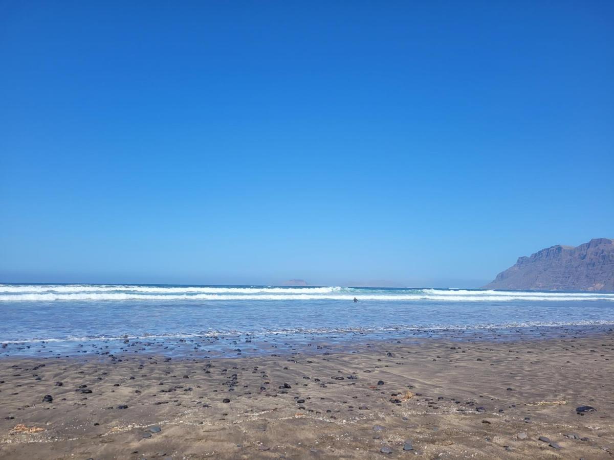 Islote Apartment Famara Bagian luar foto