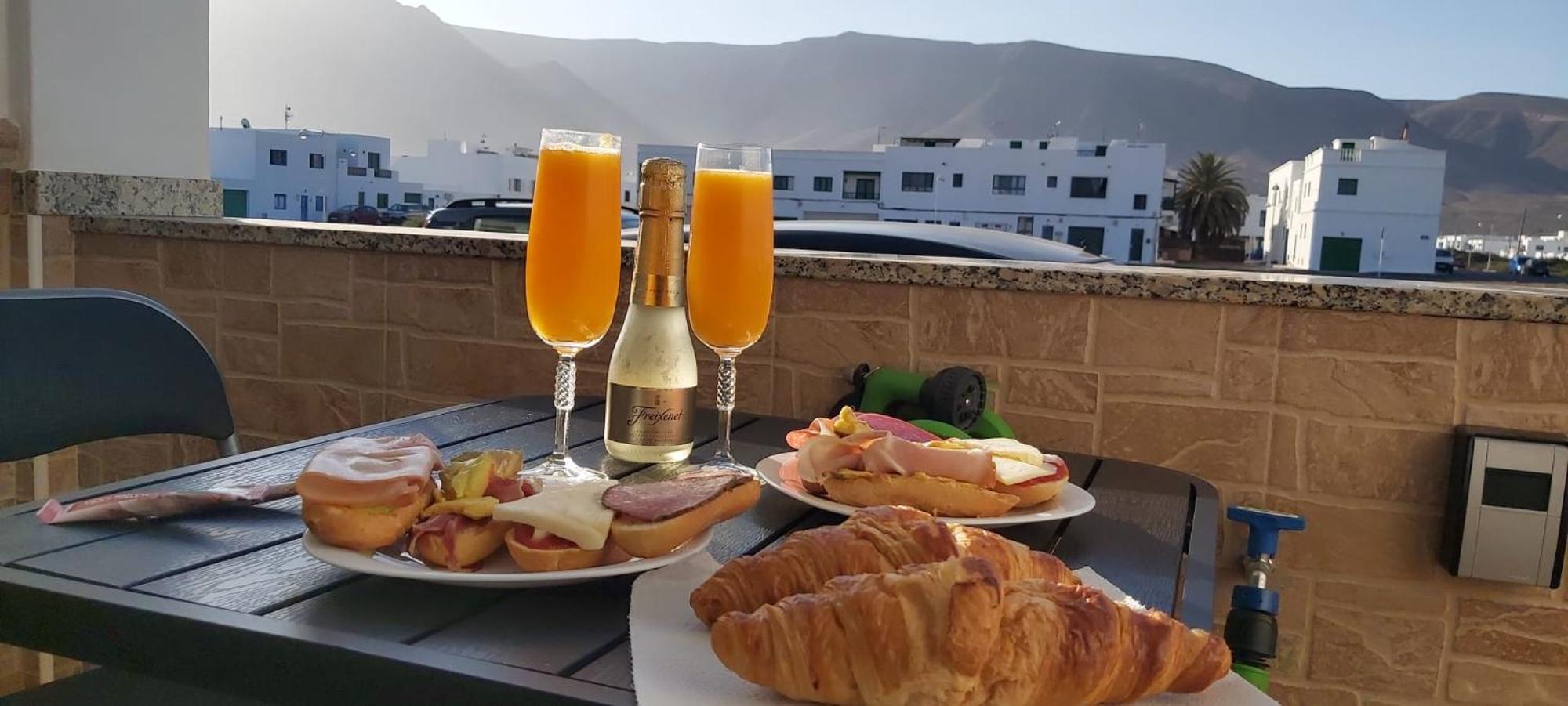 Islote Apartment Famara Bagian luar foto